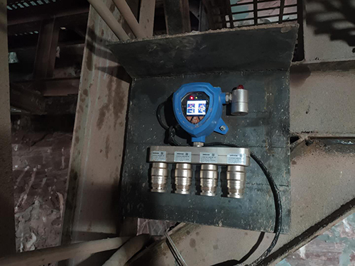 地下隧道四合一氣體檢測儀安裝現場